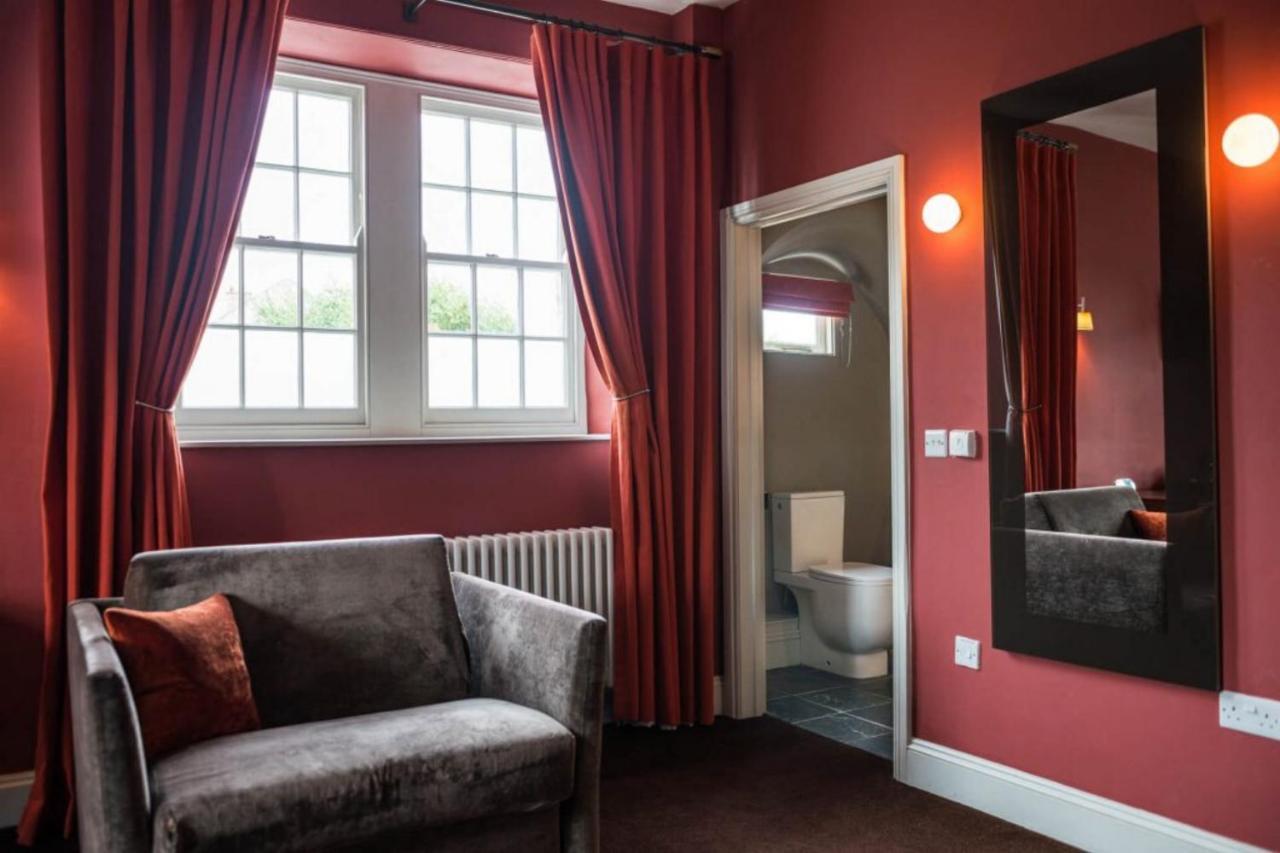 The Castle Inn Bradford-On-Avon Extérieur photo