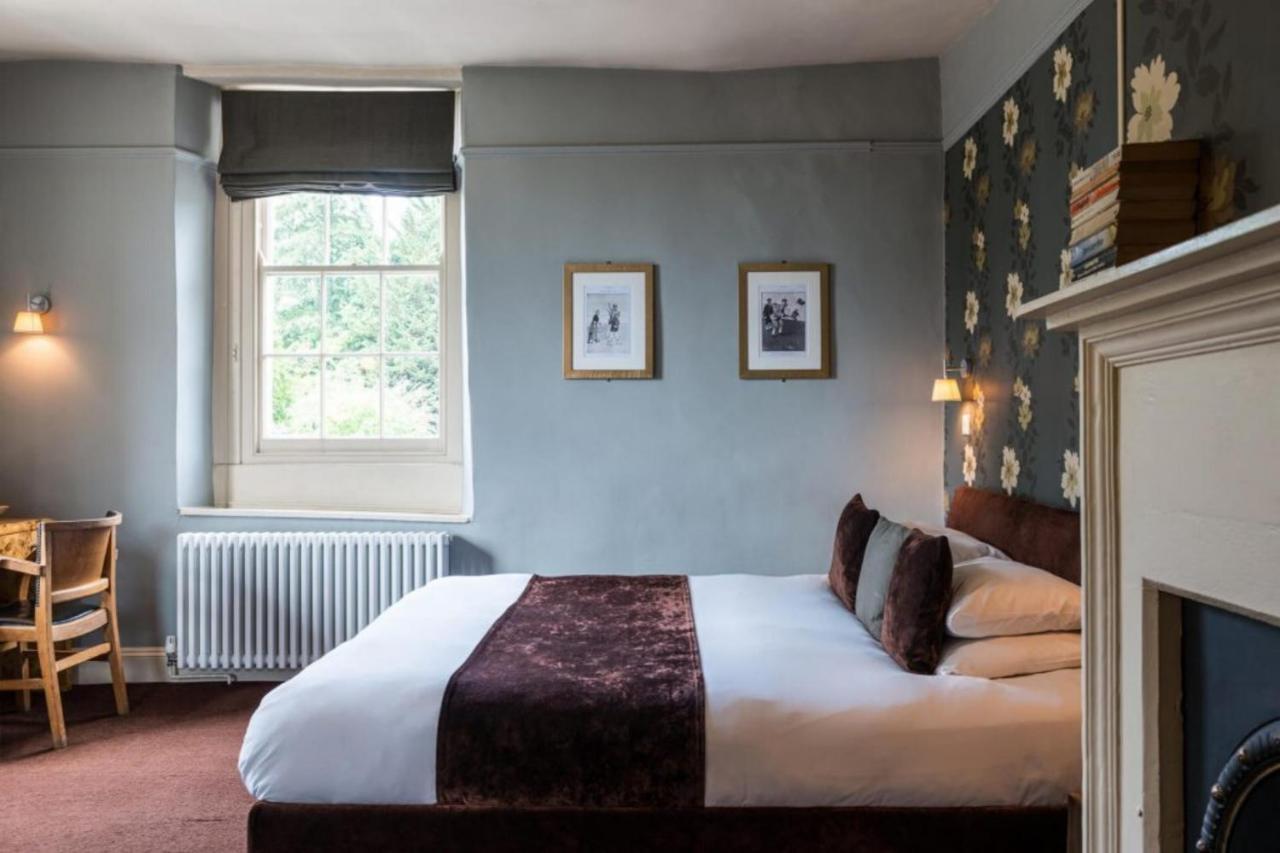 The Castle Inn Bradford-On-Avon Extérieur photo